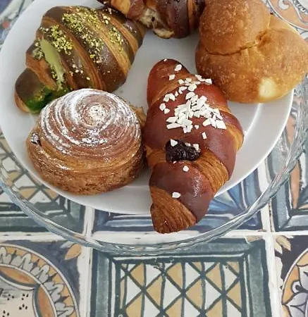 Ameli Nocleg ze śniadaniem Bari